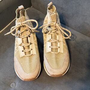 OTBT Hybrid High Top Sneaker in Khaki Sz 9 EUC